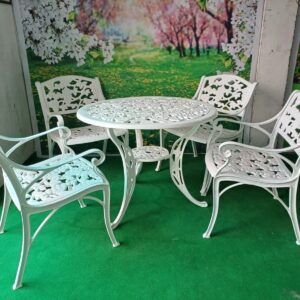 Grapes Design With Round Table