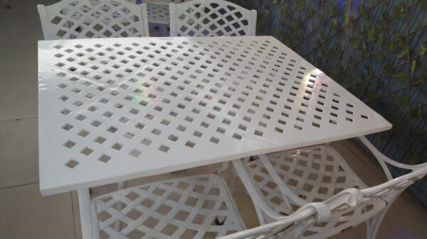 Majestic Cast Aluminium Table Set - Image 4