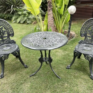 Ellis XXXII Cast Aluminium Table And Chair Set